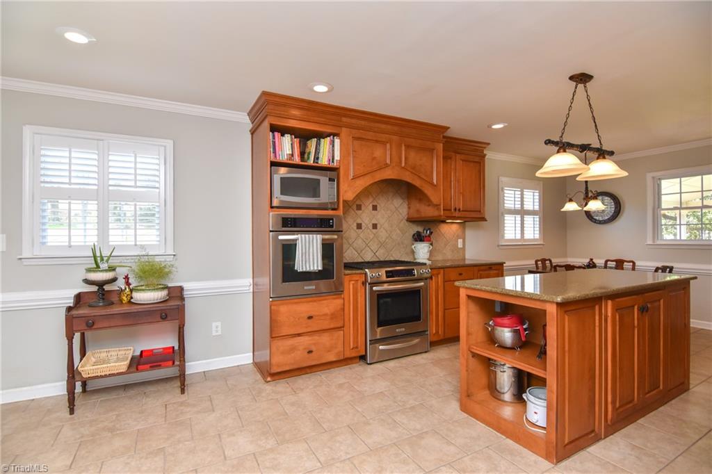 3979 Quilling Road Winston-Salem, NC 27104 - Photo 4 of 40 Gallery Image 4