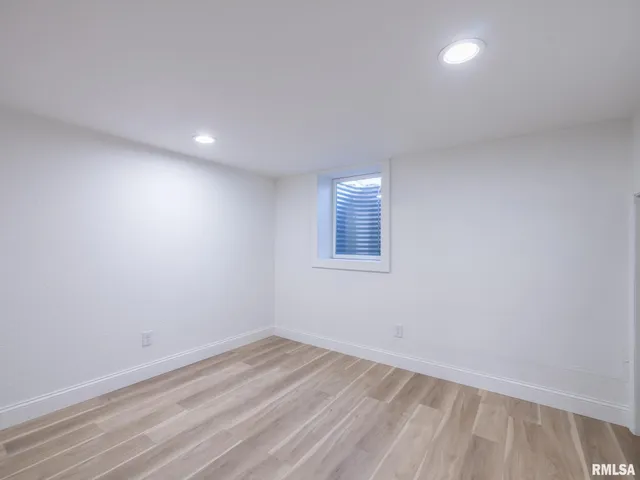 $219,900 | 208 Elmhurst Drive, Washington, IL 61571