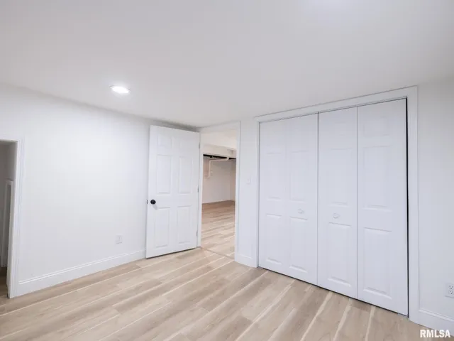 $219,900 | 208 Elmhurst Drive, Washington, IL 61571