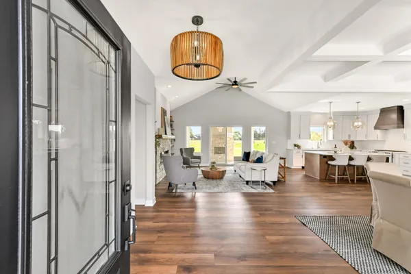 $1,050,000 | N66-w34839 Baltic Pass, Oconomowoc, WI 53066