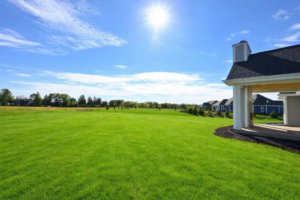 $1,050,000 | N66-w34839 Baltic Pass, Oconomowoc, WI 53066