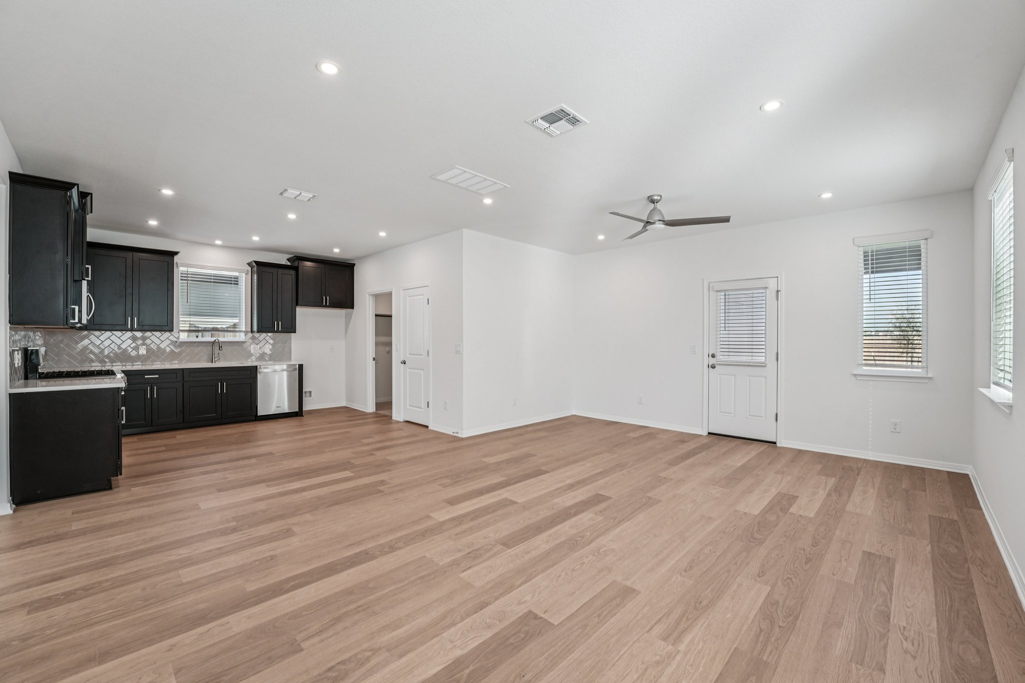 6309 Marsh Lane Buda, TX 78610 - Photo 7 of 39