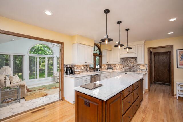3 Maplewood Court Wind Point, WI 53402 - Photo 6 of 40 kitchen 4