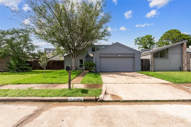 $225,000 | 11542 Bellerive Drive, Houston, TX 77072