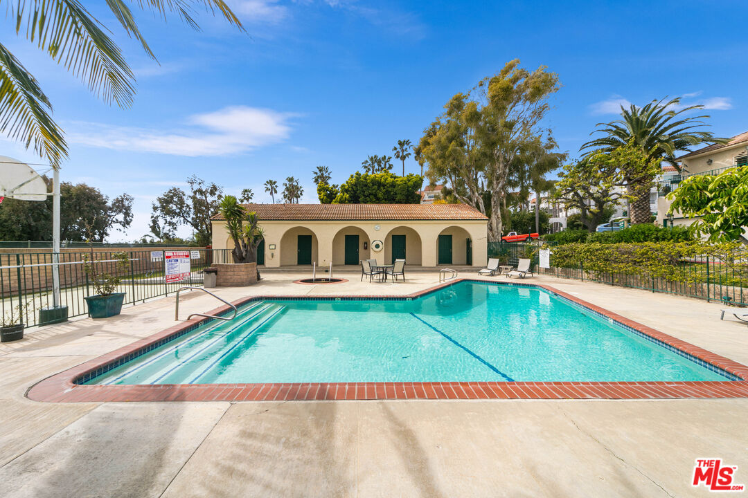 6481 Kanan Dume Road Malibu, CA 90265 - Photo 20 of 27