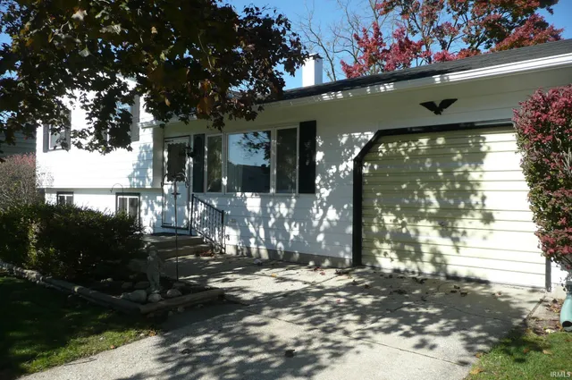 $224,900 | 2732 Prescott Drive, Mishawaka, IN 46544