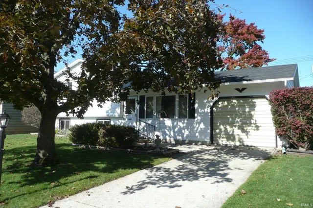 $224,900 | 2732 Prescott Drive, Mishawaka, IN 46544