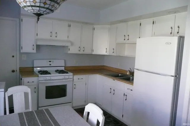 $224,900 | 2732 Prescott Drive, Mishawaka, IN 46544