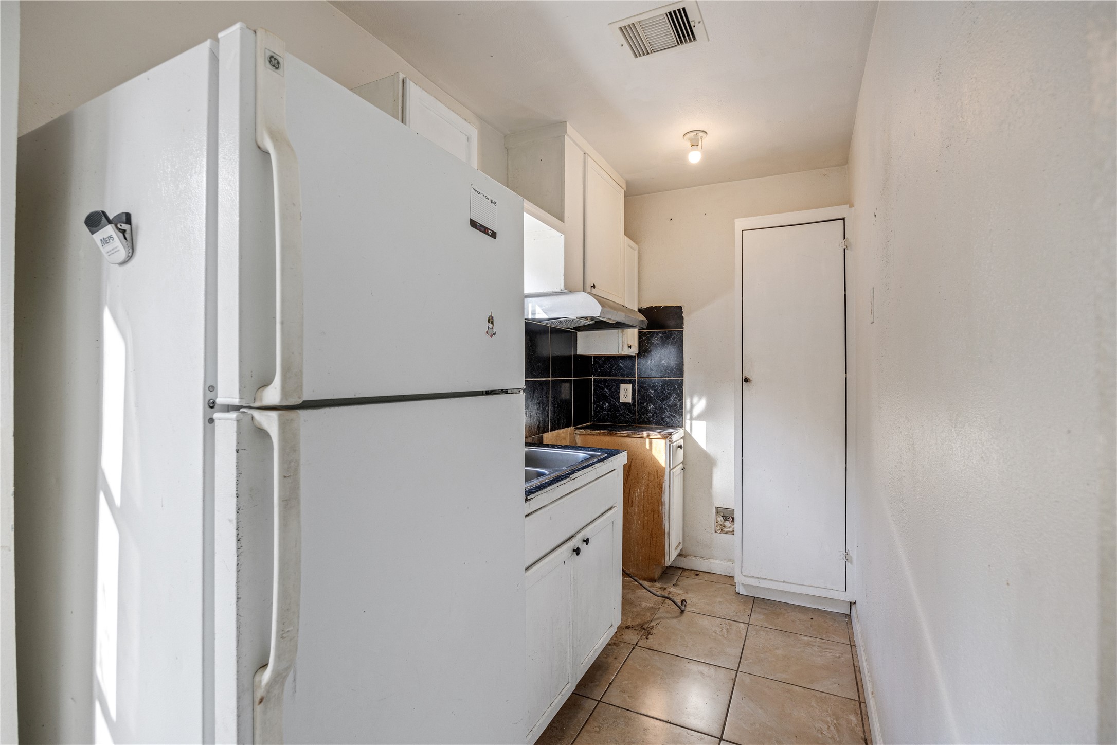 11018 Clark Road Houston, TX 77076 - Photo 17 of 25