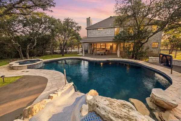 $889,900 | 31586 Scarteen, Fair Oaks Ranch, TX 78015