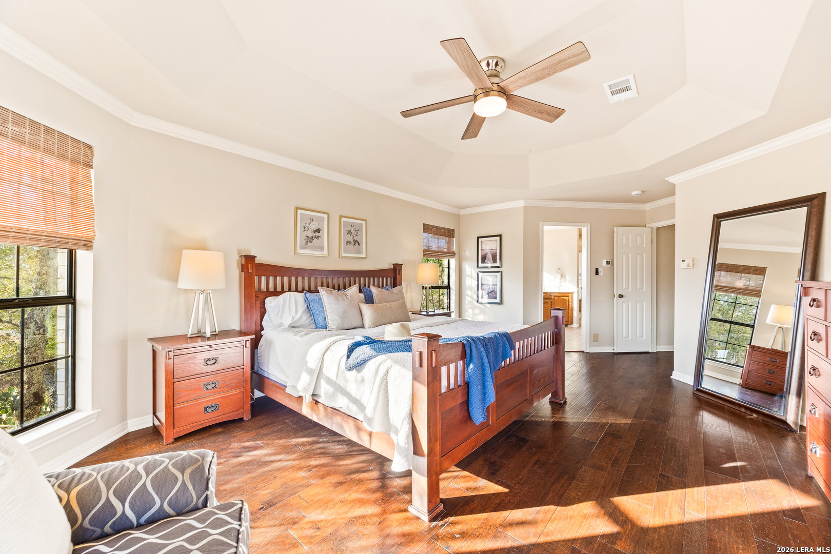 31586 Scarteen Fair Oaks Ranch, TX 78015 - Photo 30 of 67 a bed room with a bed and a couch