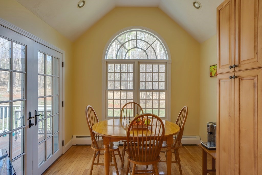 35 Gould Road Bedford, MA 01730 - Photo 5 of 42 Gallery Image 5