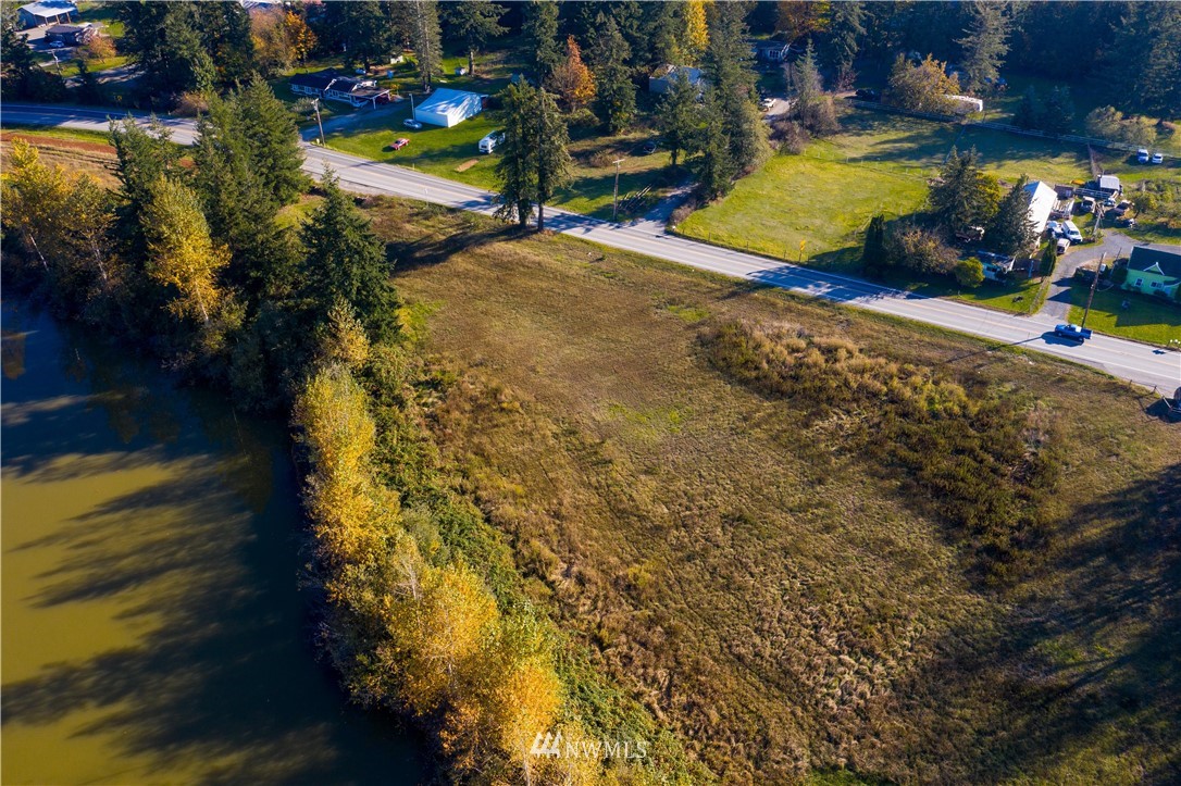 2020 East Pole Road Everson, WA 98247 - Photo 3 of 8 Gallery Image 3