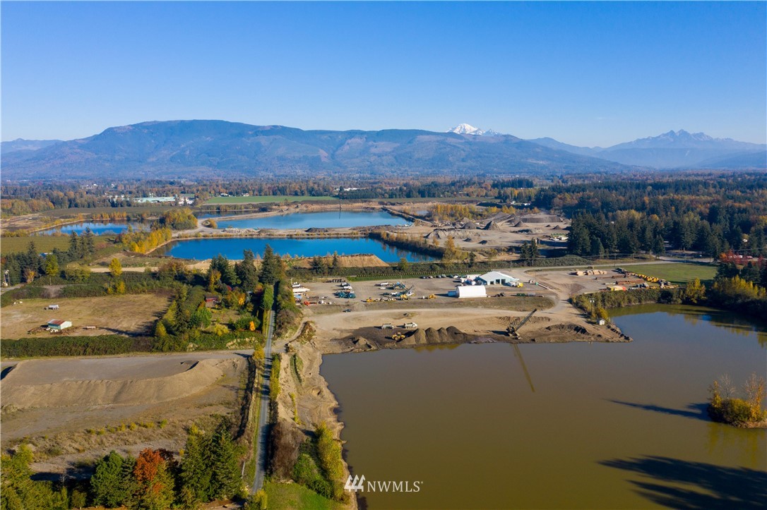 2020 East Pole Road Everson, WA 98247 - Photo 6 of 8 Gallery Image 6