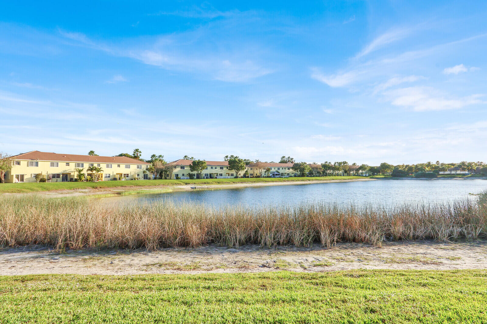 944 Imperial Lake Road West Palm Beach, FL 33413 - Photo 25 of 36 Lake Views