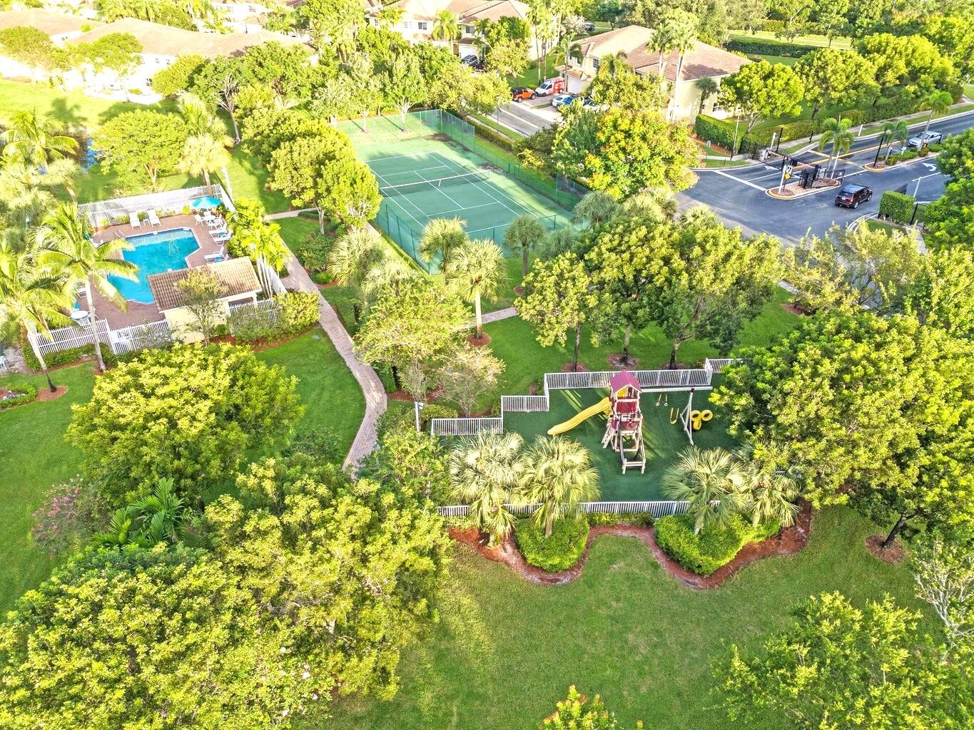 944 Imperial Lake Road West Palm Beach, FL 33413 - Photo 32 of 36 Aerial Playground