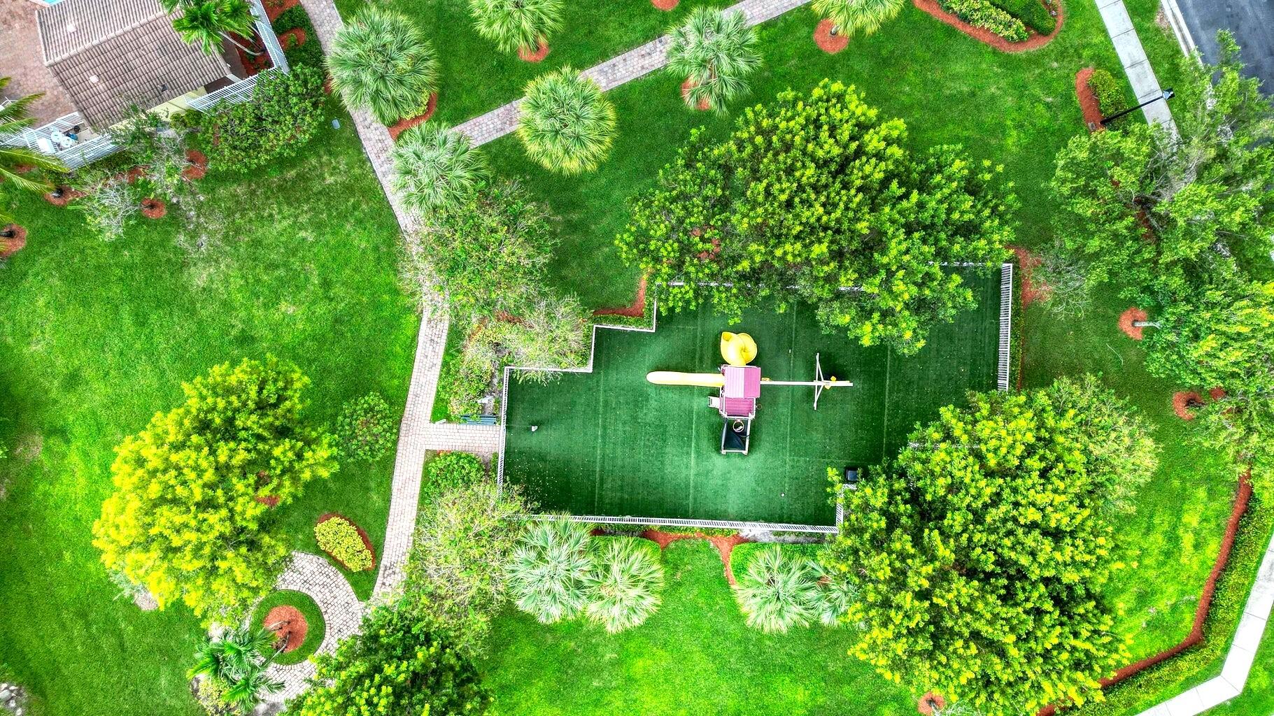 944 Imperial Lake Road West Palm Beach, FL 33413 - Photo 34 of 36 Playground Amenitiy