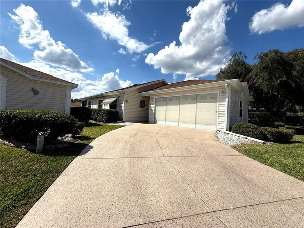 $1,800 | 17532 Southeast 100th Court, Summerfield, FL 34491