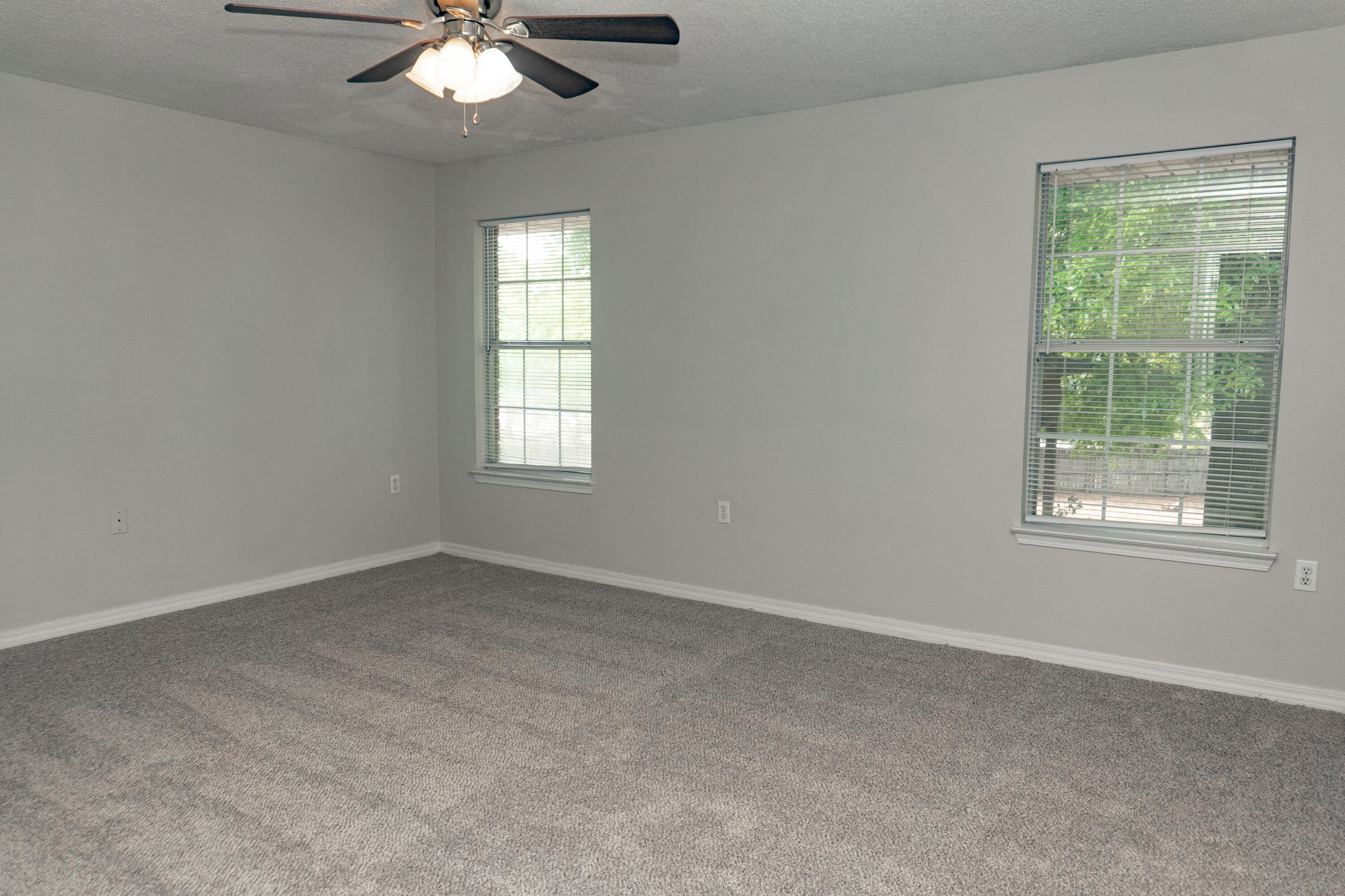 5136 Whitehurst Lane Crestview, FL 32536 - Photo 15 of 24 an empty room with a window