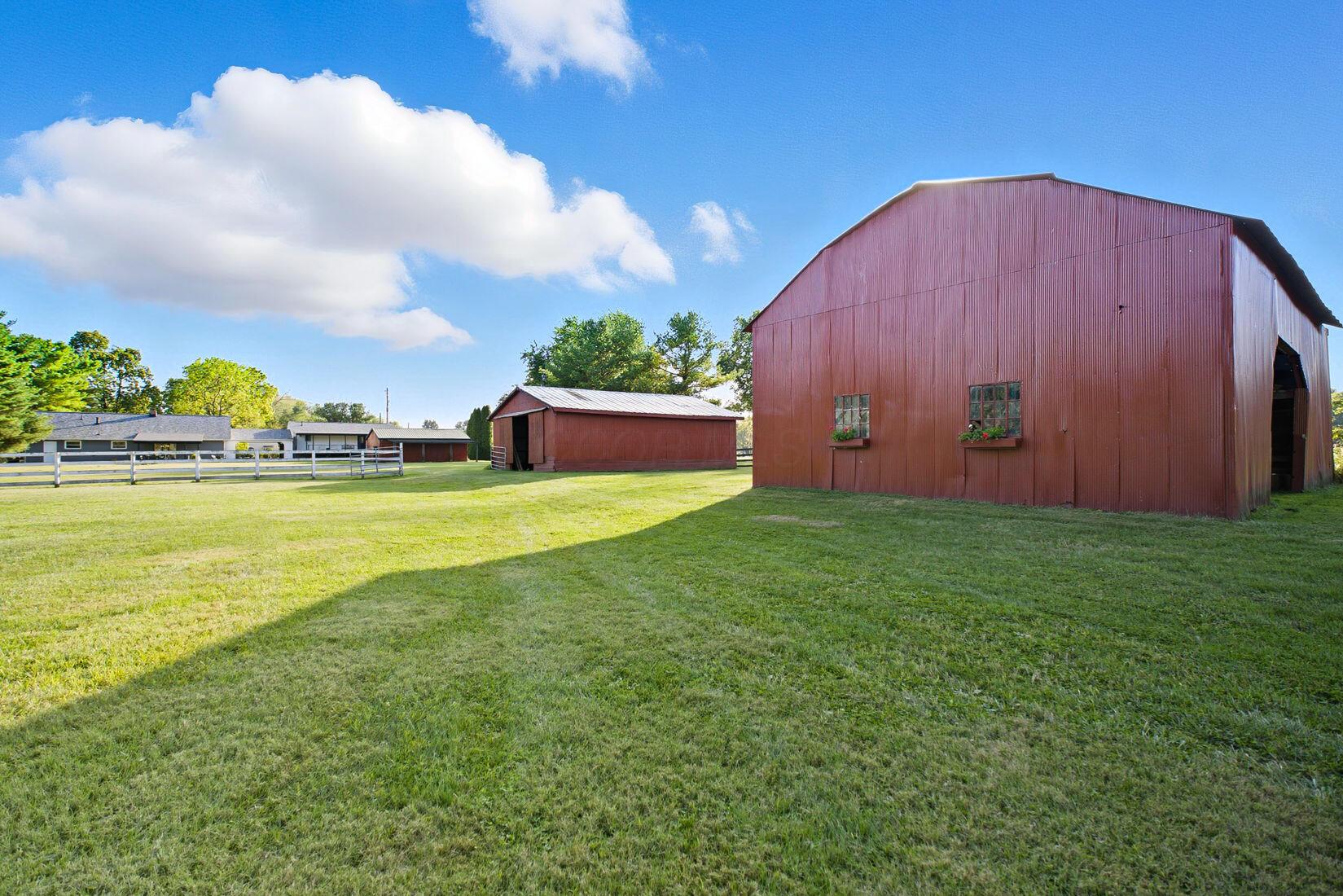 11951 Center Village Road Galena, OH 43021 - Photo 55 of 64 Barn