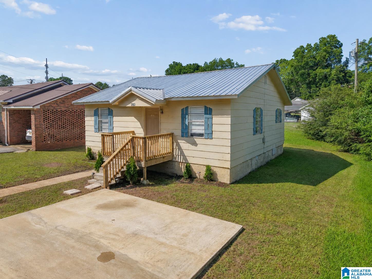 203 Noble Road Sylacauga, AL 35150 - Photo 2 of 23