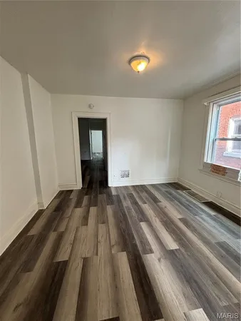 $1,200 | 6037 West Florissant Avenue, St. Louis, MO 63147
