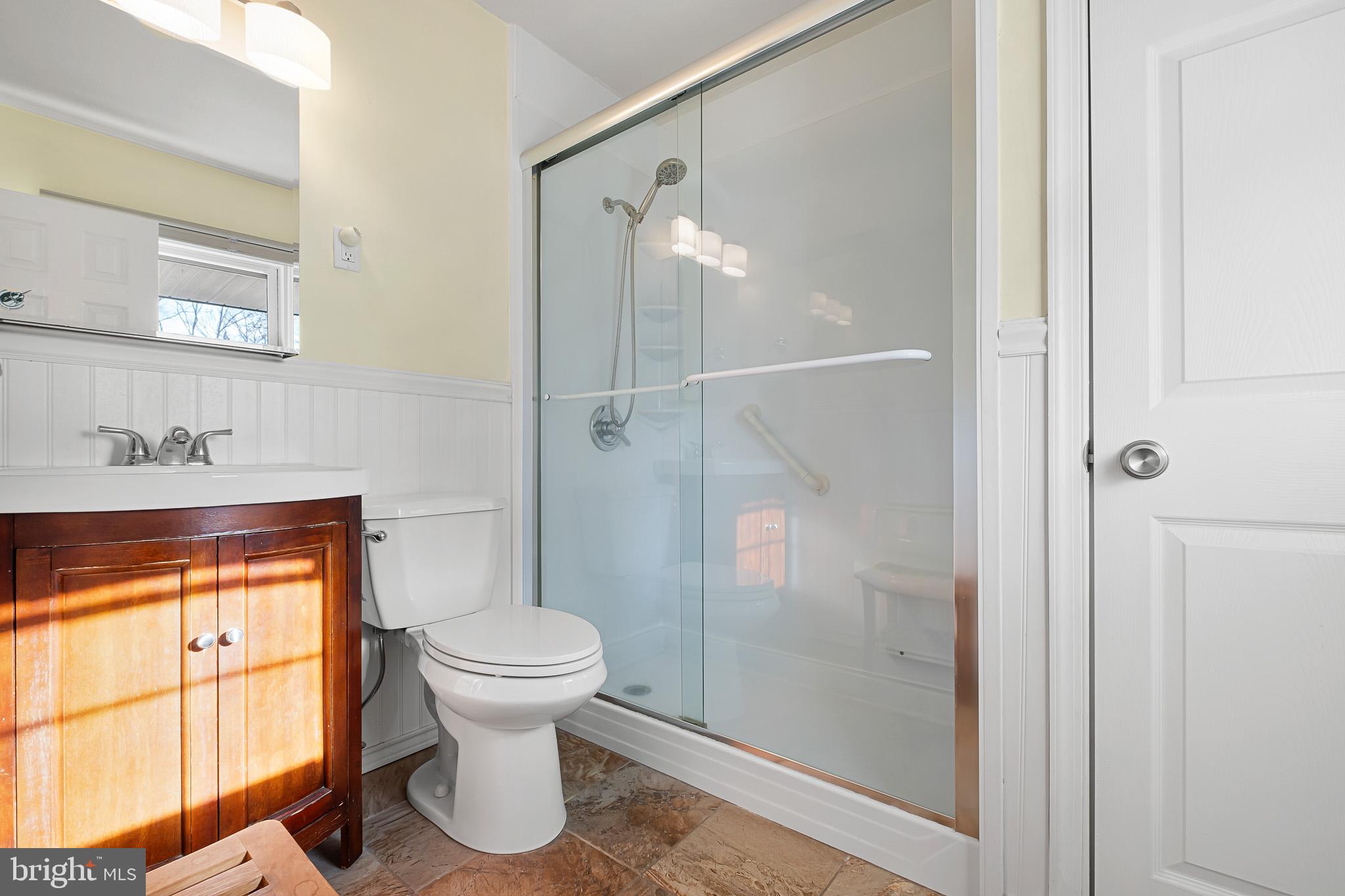 1410 Drake Road Wilmington, DE 19803 - Photo 15 of 30 Prime bedroom bathroom