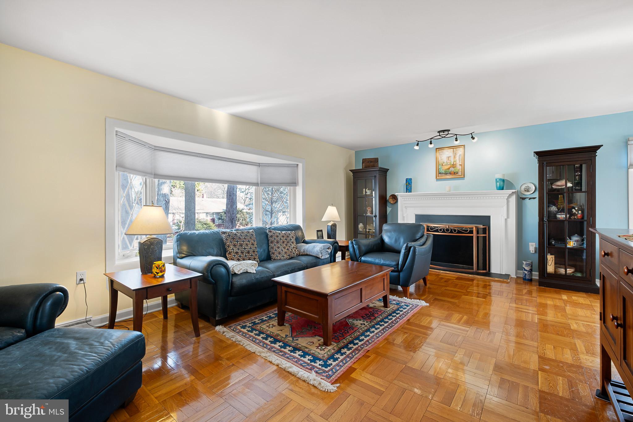 1410 Drake Road Wilmington, DE 19803 - Photo 7 of 30 Living room