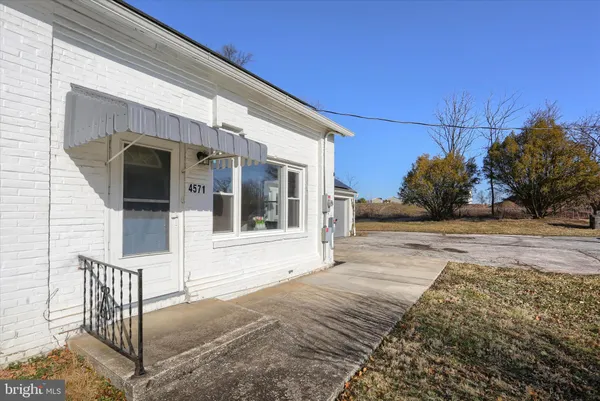 $289,900 | 4571 South Salem Church Road, Dover, PA 17315