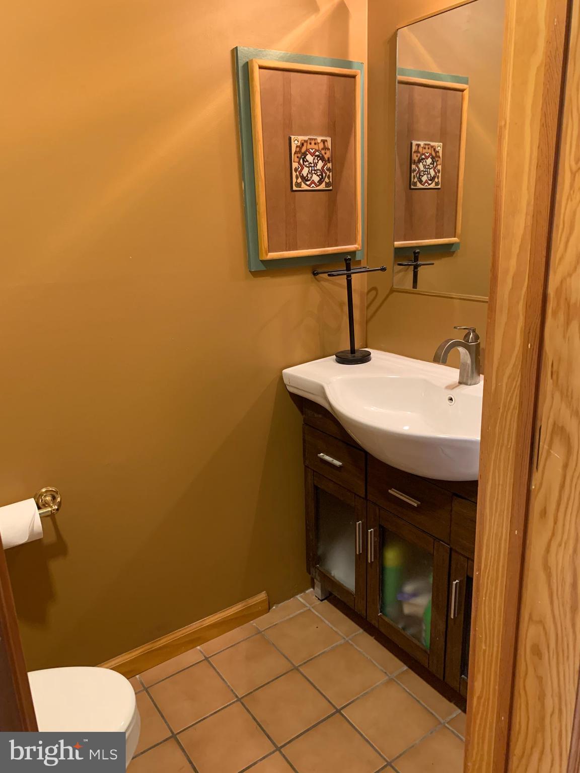 276 Magnolia Road Warminster, PA 18974 - Photo 18 of 40 Gallery Image 18