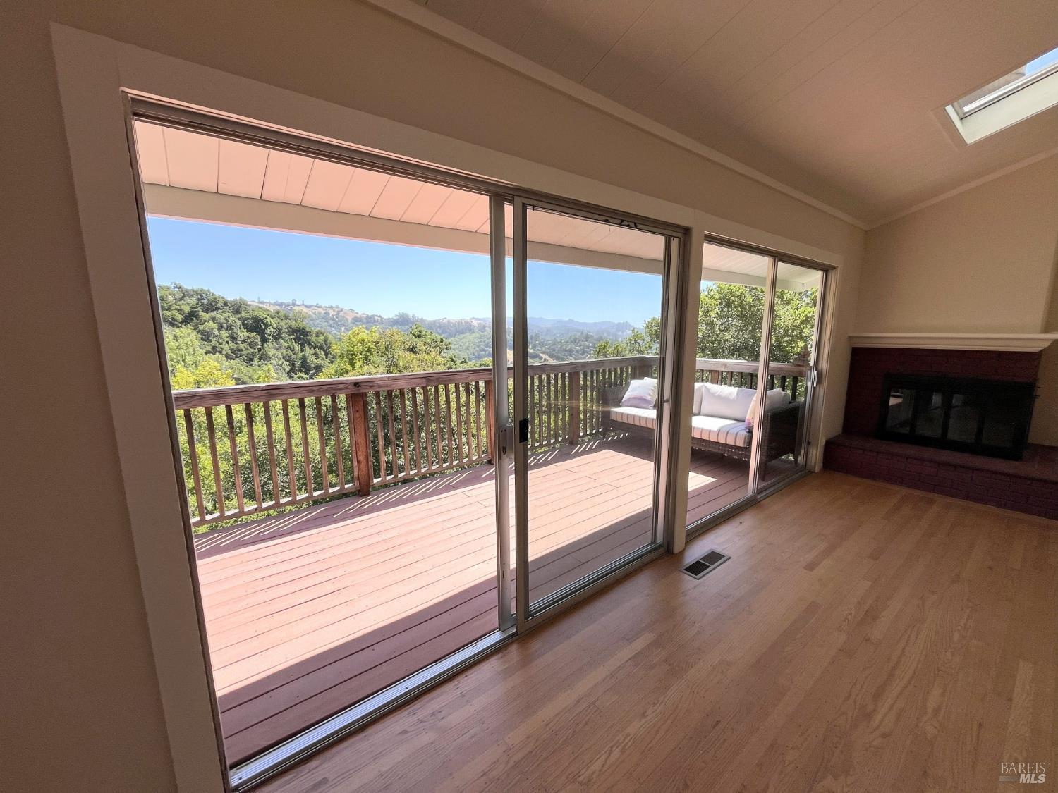140 Redwood Road Fairfax, CA 94930 - Photo 7 of 26