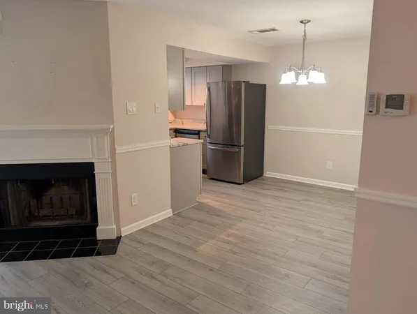 $2,300 | 12110 Green Ledge Court, Unit 202, Fairfax, VA 22033