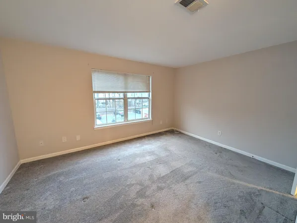 $2,300 | 12110 Green Ledge Court, Unit 202, Fairfax, VA 22033