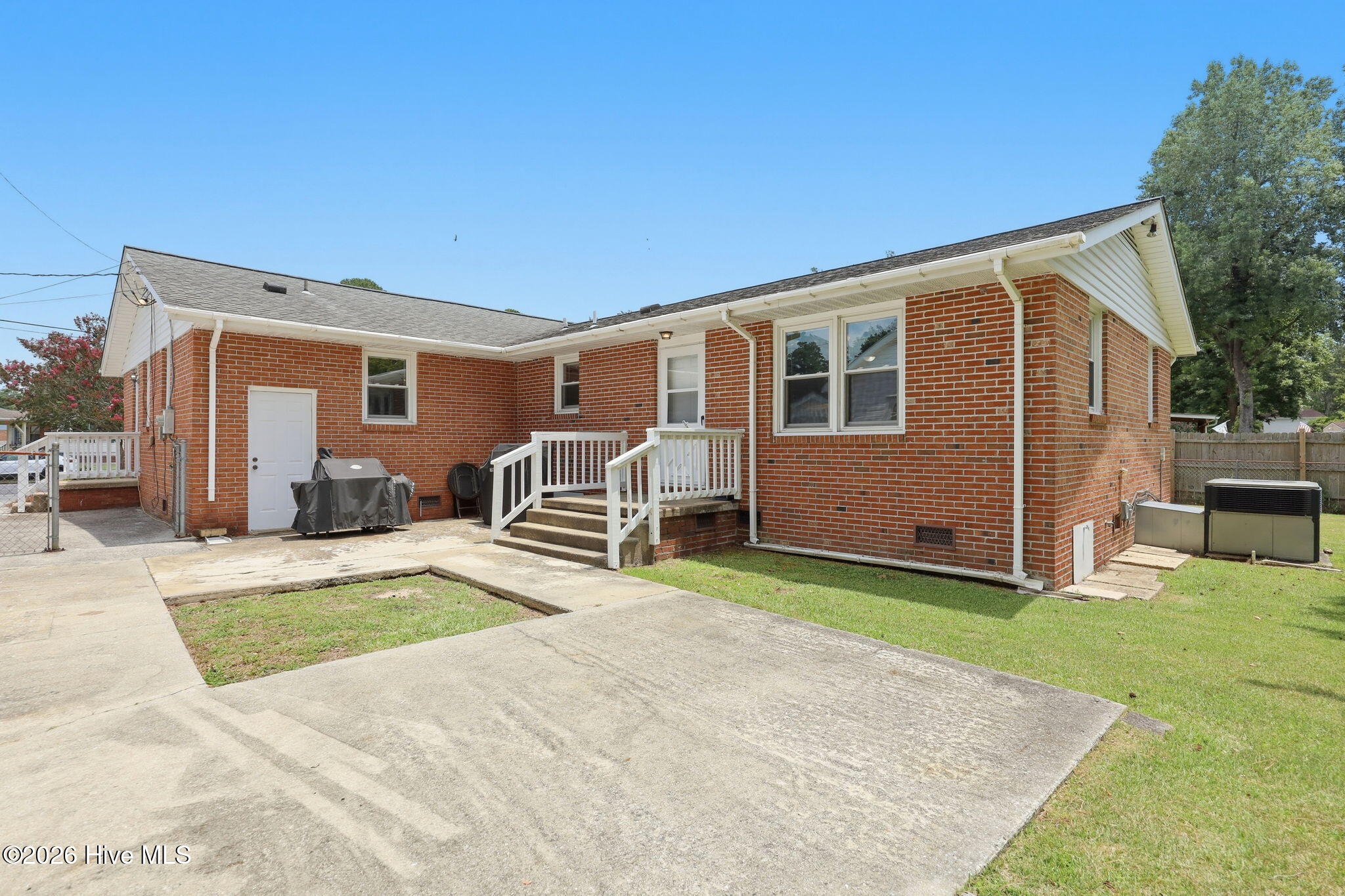 611 Decatur Road Jacksonville, NC 28540 - Photo 5 of 37