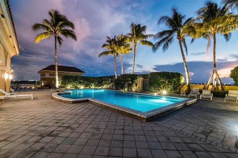 $665,000 | 403 South Sapodilla Avenue, Unit 511, West Palm Beach, FL 33401