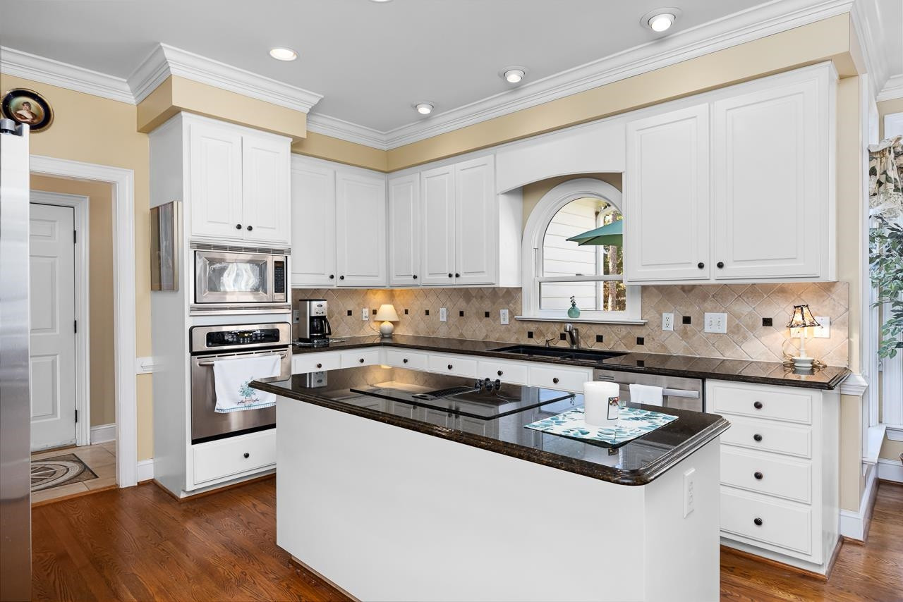 301 Medoc Lane Raleigh, NC 27615 - Photo 10 of 55 Photo 10