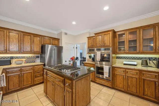 $2,195,000 | 3085 Grandoaks Drive, Westlake Village, CA 91361