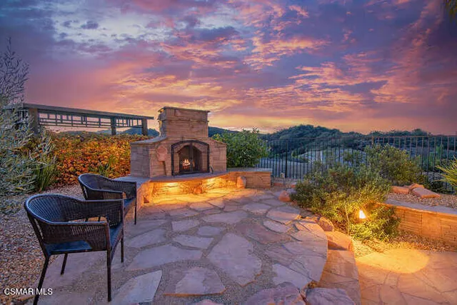 $2,195,000 | 3085 Grandoaks Drive, Westlake Village, CA 91361