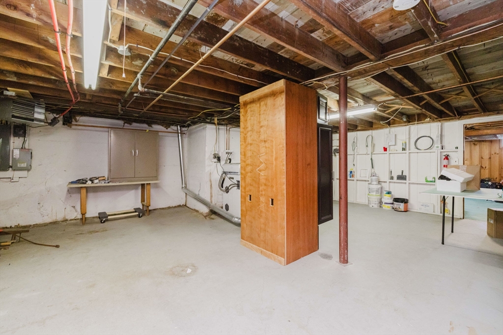 554 Madison Street Fall River, MA 02720 - Photo 29 of 30