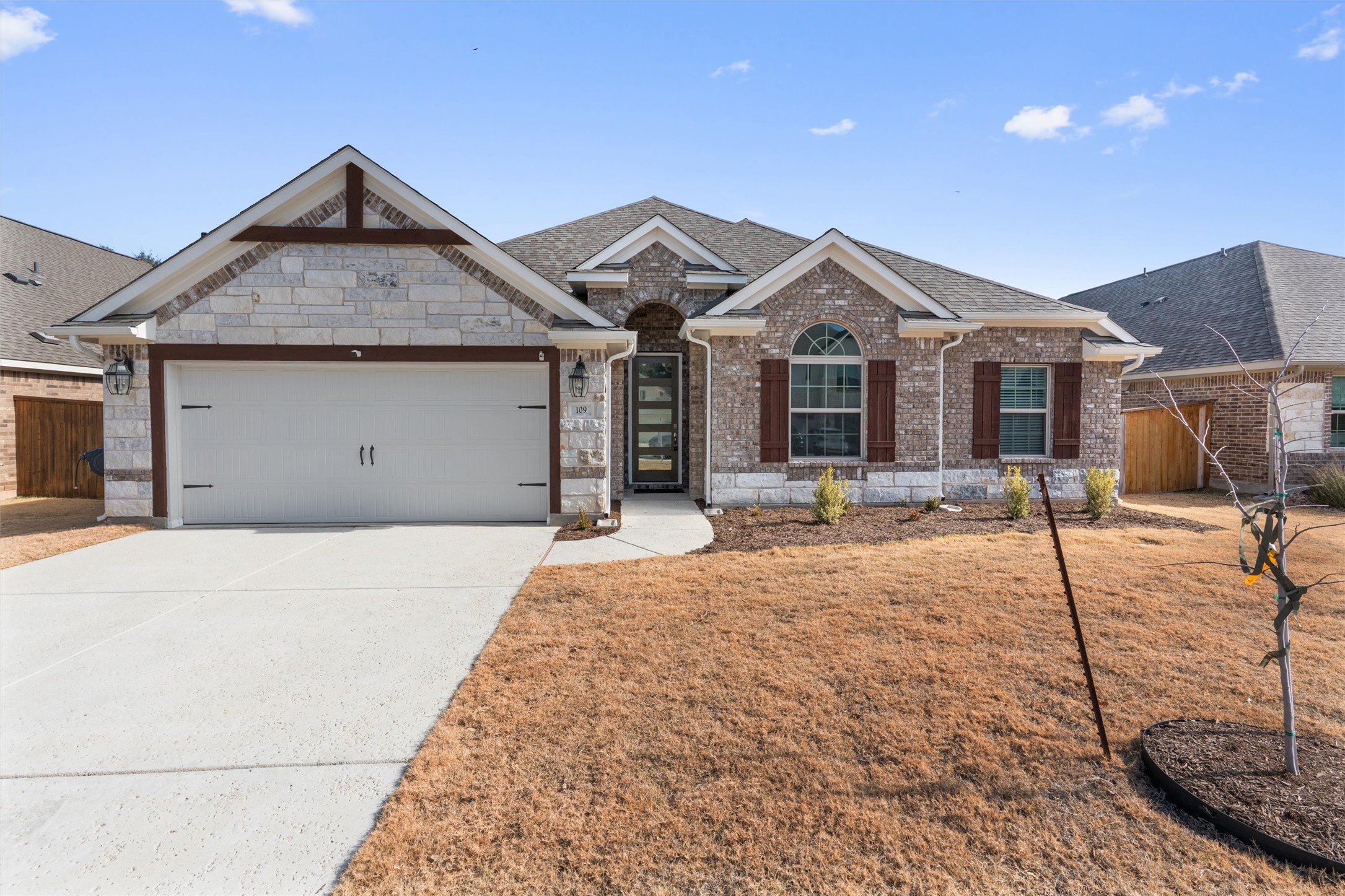 109 Wake Lane Georgetown, TX 78633 - Photo 2 of 32