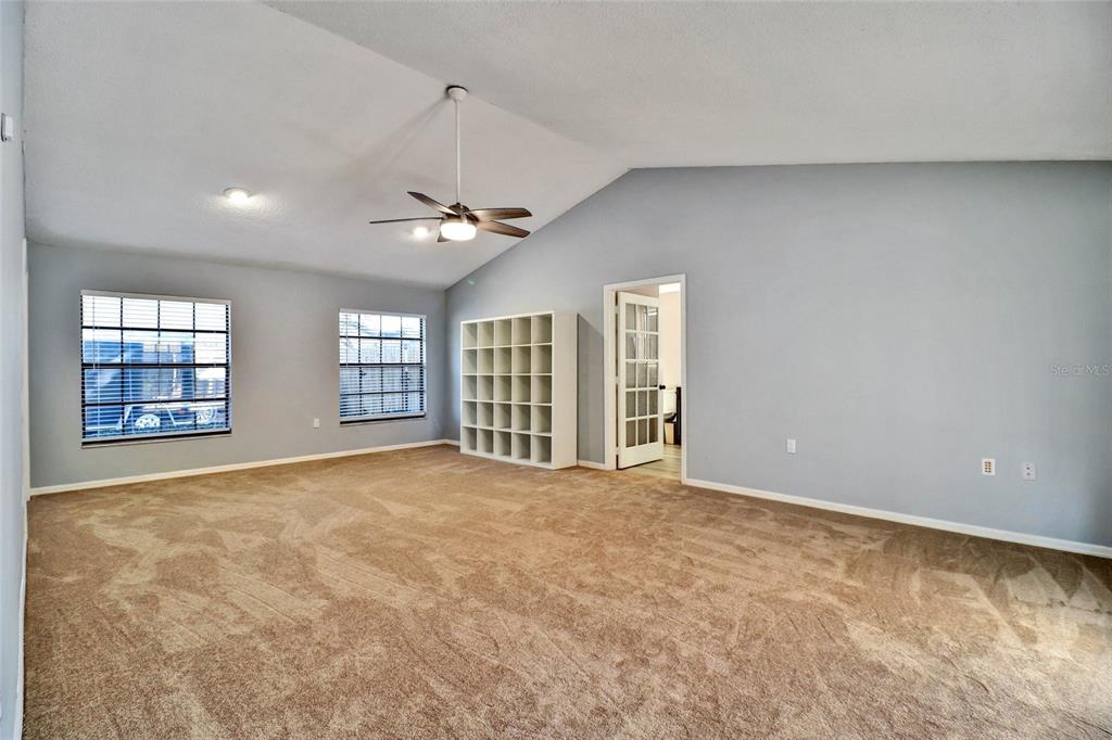 4318 Woodtree Lane Orlando, FL 32835 - Photo 16 of 61