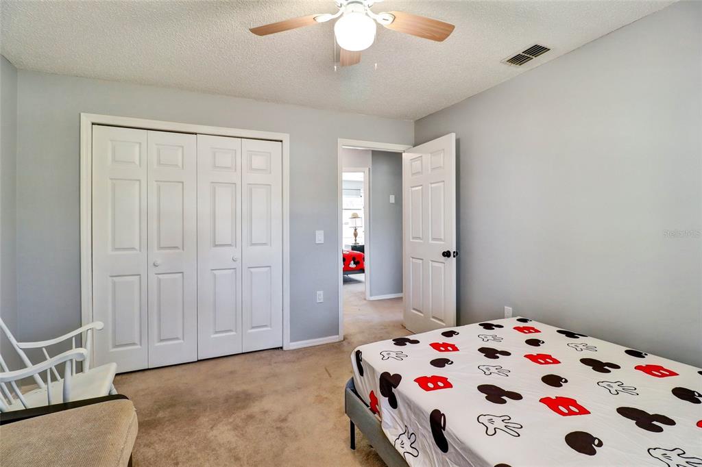 4318 Woodtree Lane Orlando, FL 32835 - Photo 27 of 48