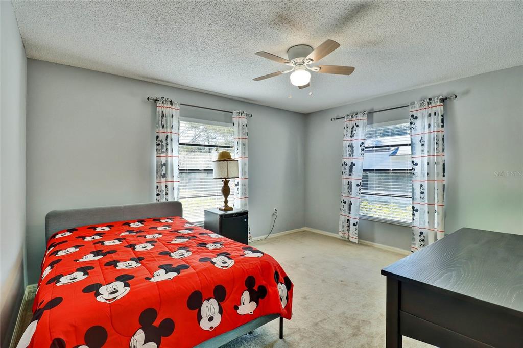 4318 Woodtree Lane Orlando, FL 32835 - Photo 31 of 61