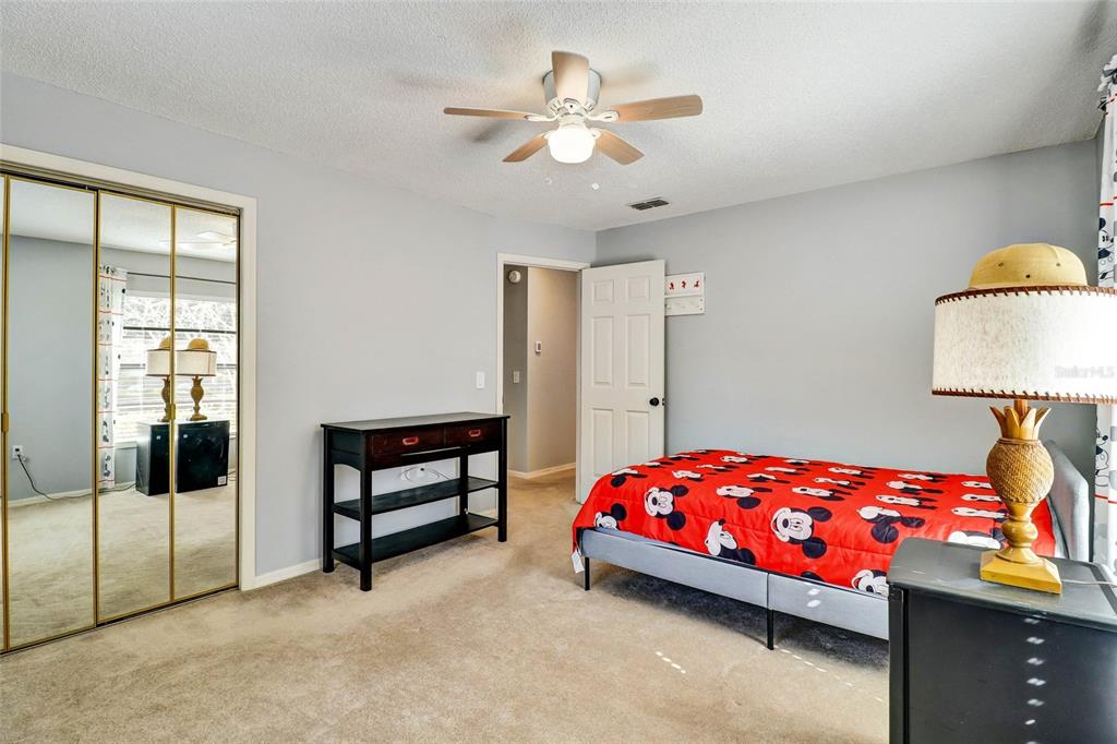 4318 Woodtree Lane Orlando, FL 32835 - Photo 32 of 61