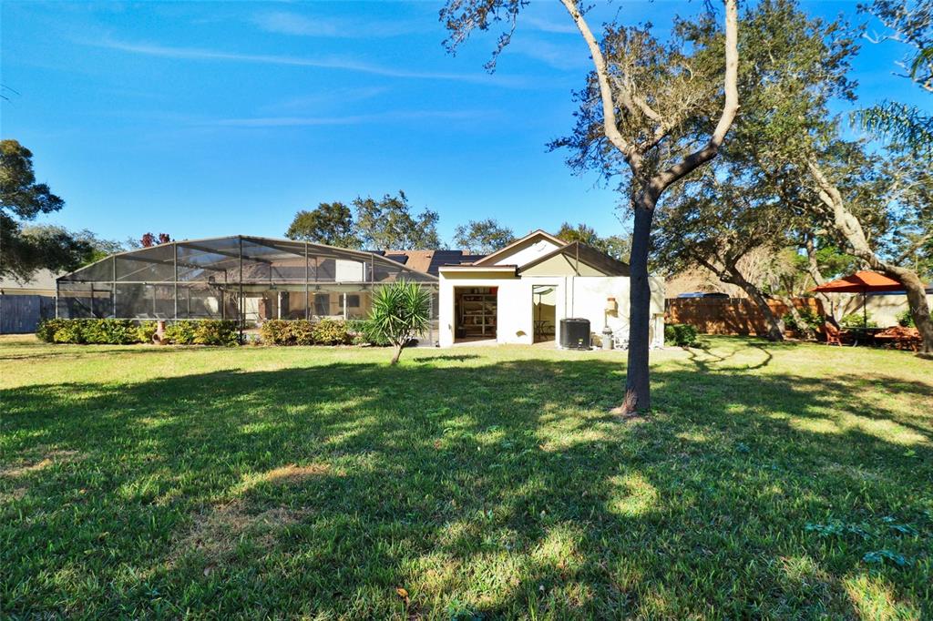 4318 Woodtree Lane Orlando, FL 32835 - Photo 36 of 48