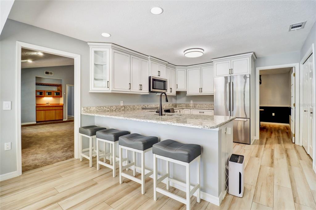 4318 Woodtree Lane Orlando, FL 32835 - Photo 9 of 48