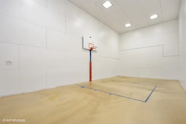 a view of empty room