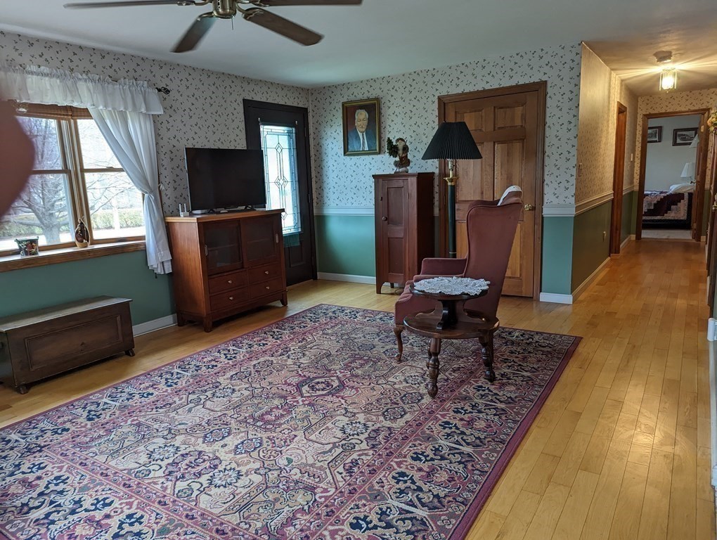 57 Ferry Road Salisbury, MA 01952 - Photo 4 of 31