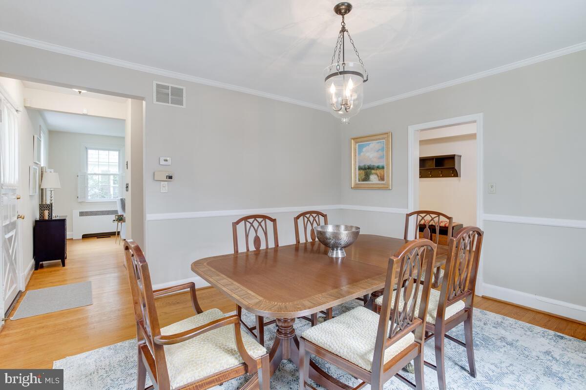 813 Kingston Road Baltimore, MD 21212 - Photo 22 of 55 Dining Room off of the entry