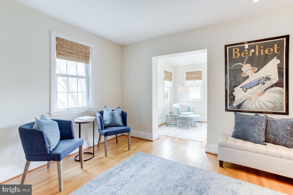 813 Kingston Road Baltimore, MD 21212 - Photo 29 of 55 Spacious den or library space